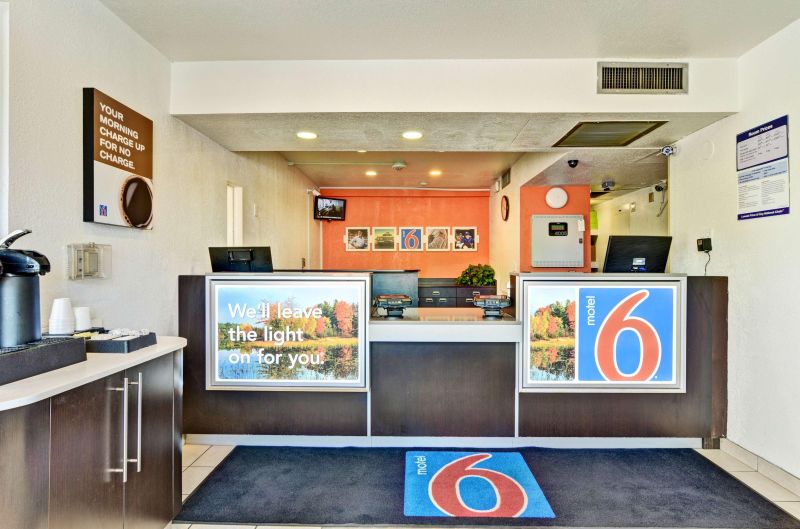 Motel 6 Pittsburgh Crafton