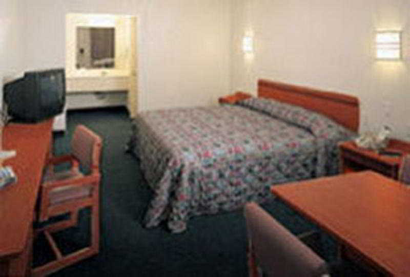 Motel 6 Pittsburgh Crafton