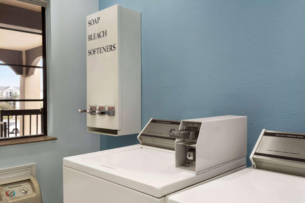 Las mejores ofertas de Days Inn & Suites by Wyndham Houston Hobby Airport Houston