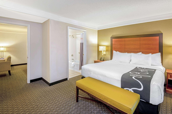Las mejores ofertas de La Quinta Inn and Suites San Antonio Airport San Antonio 