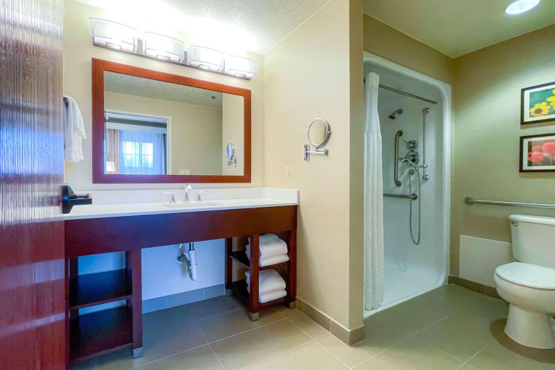 Comfort Suites Near Penn State