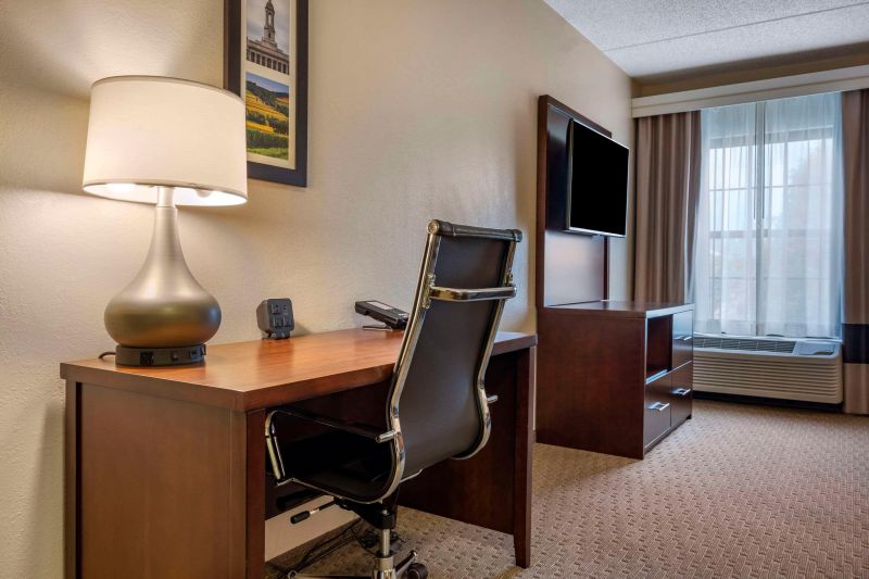Comfort Suites Near Penn State
