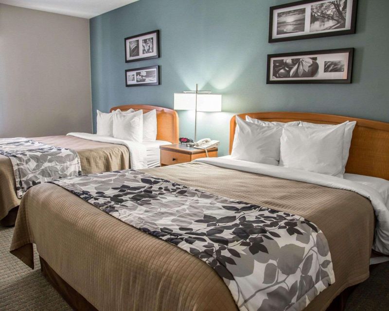 Sleep Inn & Suites Davenport Area