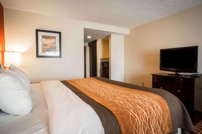 Comfort Inn & Suites Gordon Hwy