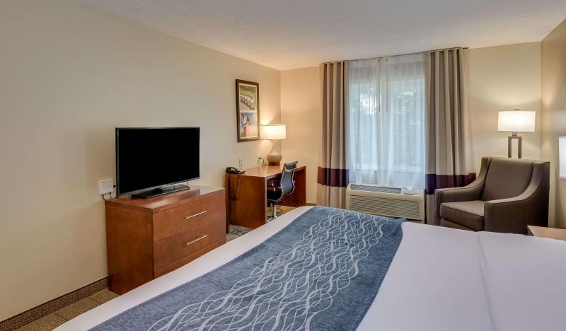 Comfort Inn & Suites Gordon Hwy