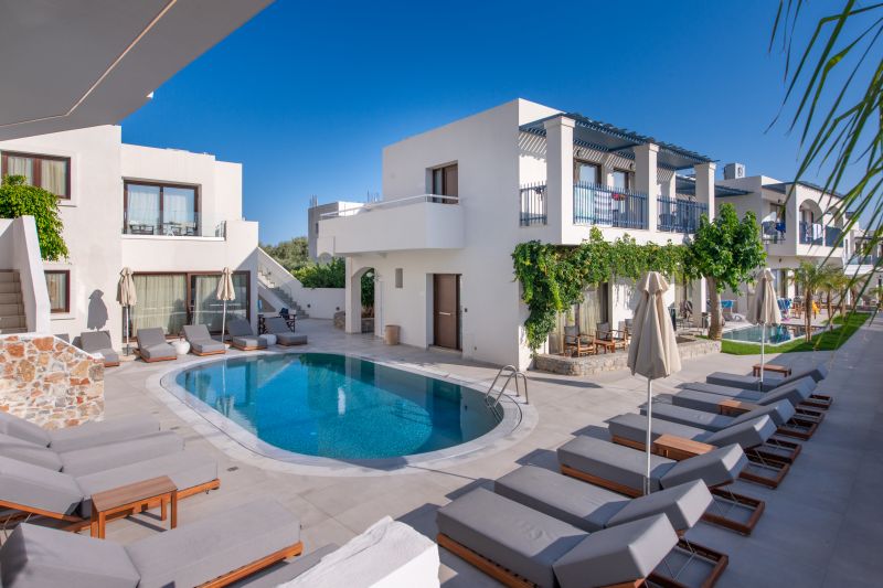 Mika Villas & Suites