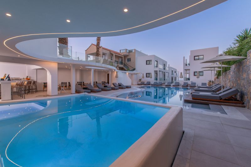 Mika Villas & Suites