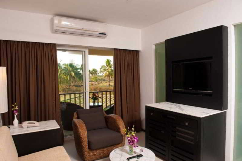 Royal Orchid Beach Resort & Spa