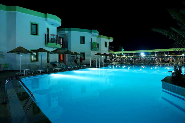 Las mejores ofertas de Club La Luna Bodrum 