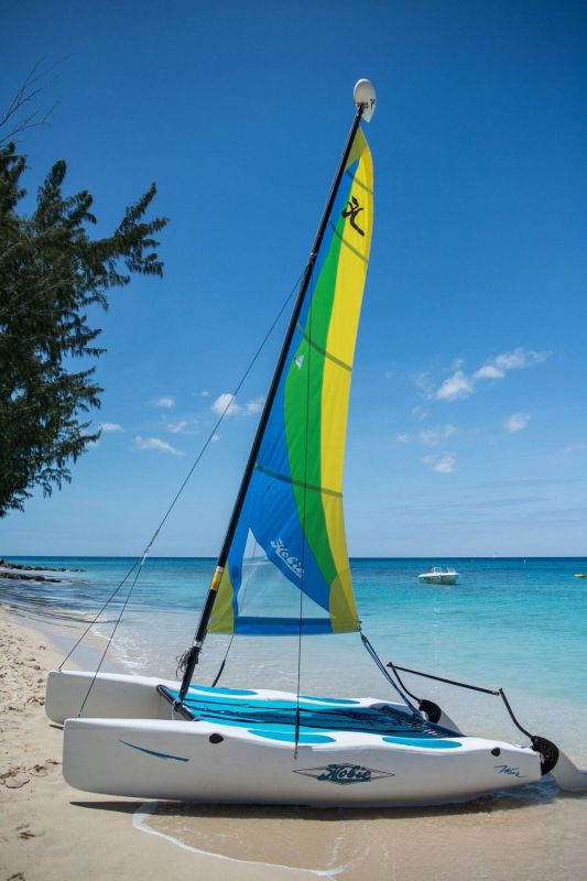 Colony Club By Elegant Hotels