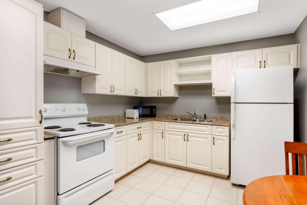 Las mejores ofertas de La Quinta Inn & Suites St Pete Northeast Saint Petersburg 