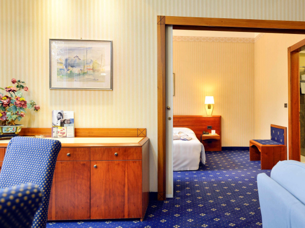 Las mejores ofertas de Mercure Reggio Emilia Centro Astoria Reggio Emilia