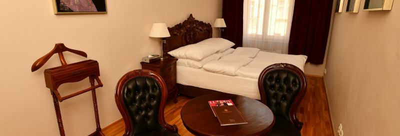 Las mejores ofertas de Hotel U Zlatého Stromu Prague by BHG Praga