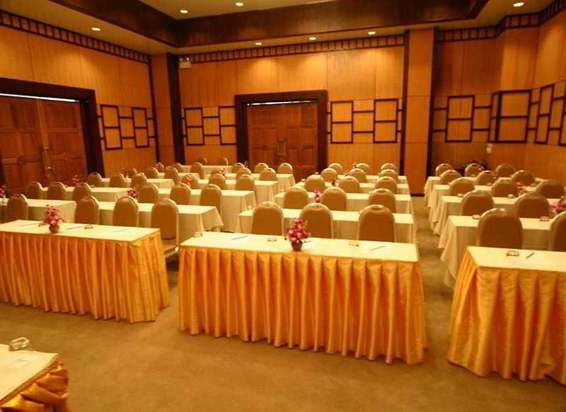 Pinnacle Grand Jomtien Resort & Beach Club