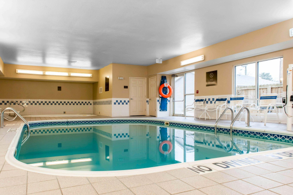 Las mejores ofertas de Comfort Suites Terre Haute University Area Indianapolis 