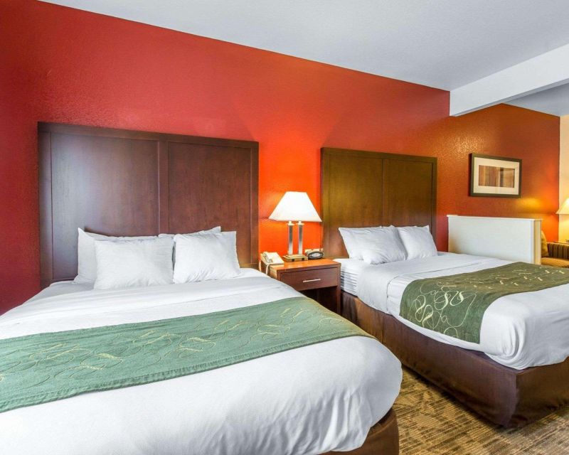 Comfort Suites (Palm Desert)