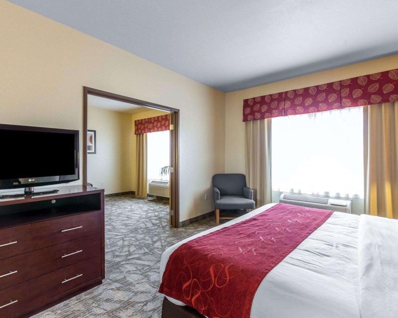 Comfort Suites (Palm Desert)