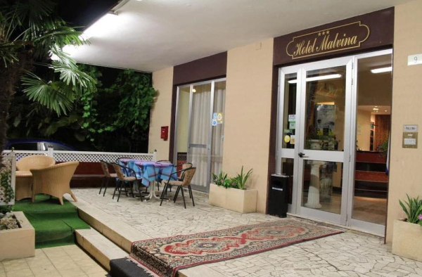 Las mejores ofertas de MALVINA RIMINI