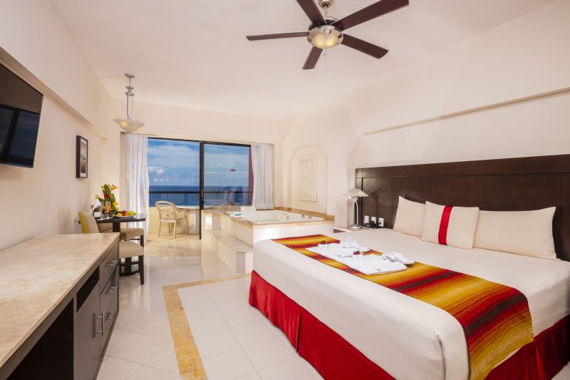 Crown Paradise Club Cancun All Inclusive