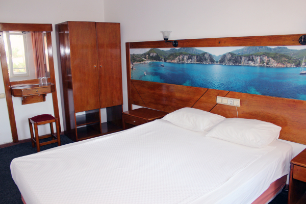 Las mejores ofertas de Semoris Hotel Side