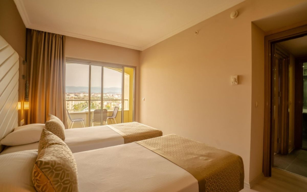 Las mejores ofertas de Selectum Family Resort Side Side