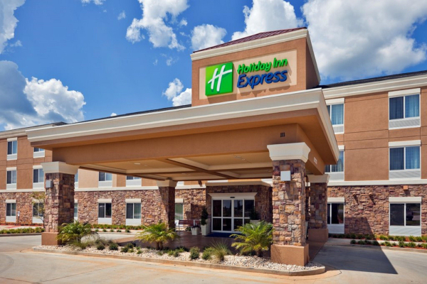 Las mejores ofertas de Holiday Inn Expr and Sts Milwaukee NW – Park Place Milwaukee 