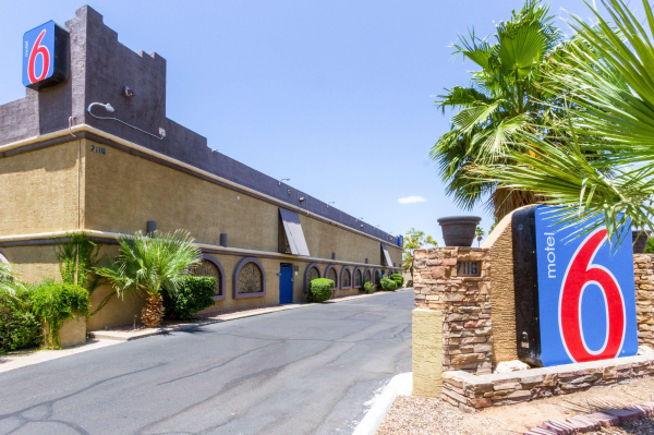 Las mejores ofertas de Motel 6 Glendale Inn & Suites  Phoenix 