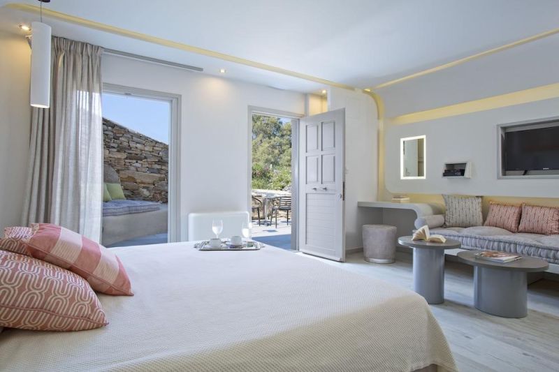 Kouros Art Hotel