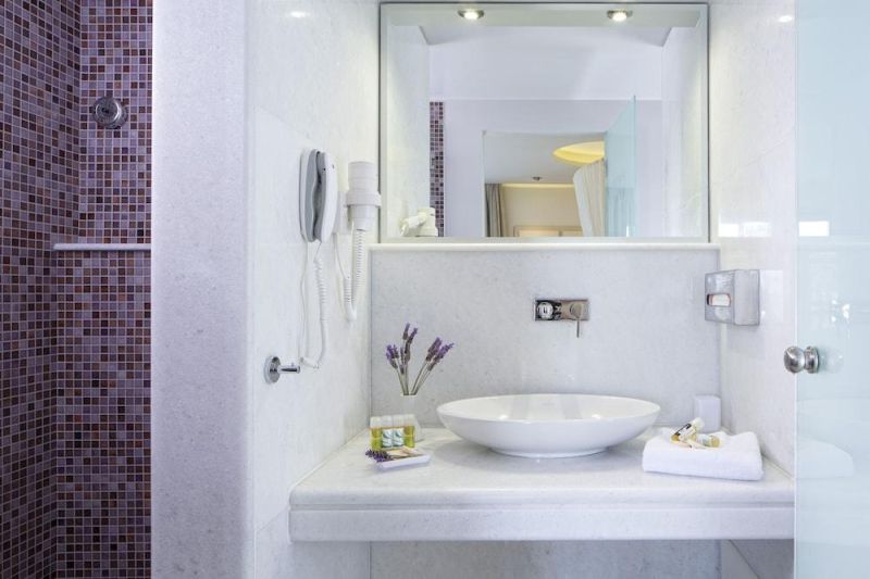 Kouros Art Hotel