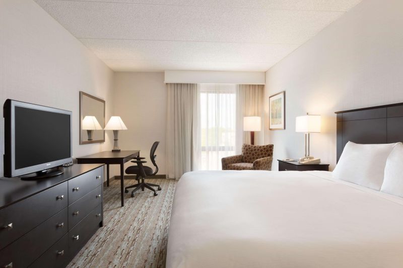 DoubleTree by Hilton Hotel Hartford - Bradley