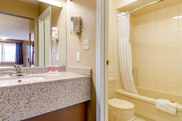 Las mejores ofertas de Econo Lodge Inn & Suites N. Vancouver Vancouver