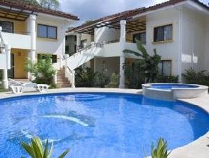 Tropical Gardens Suites & Apartments