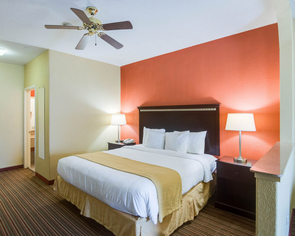 Las mejores ofertas de QUALITY SUITES NORTH Houston
