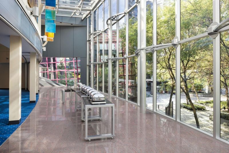 Sheraton Vancouver Wall Centre