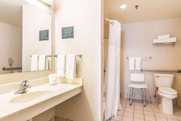 Las mejores ofertas de Clarion Suites At The Alliant Energy Center Madison 