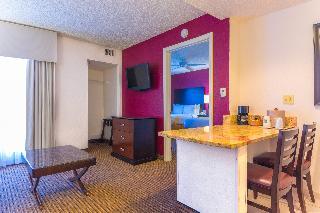 Las mejores ofertas de SureStay Plus by Best Western Orlando Lake Buena V Orlando 