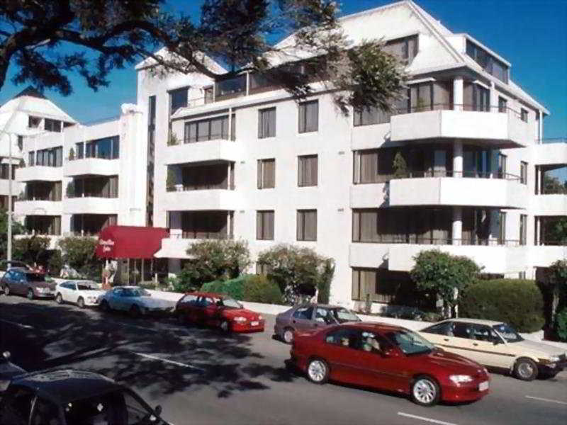 Chateau Blanc Suites A Clarion Collection