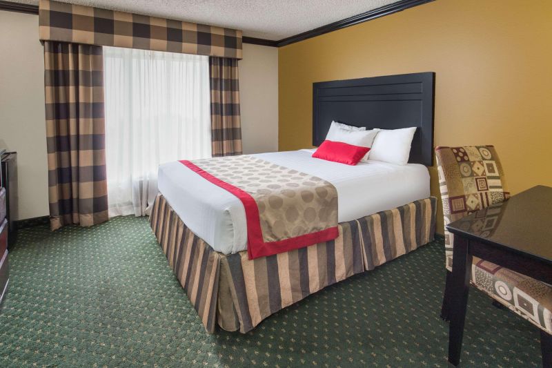 Las mejores ofertas de Ramada By Wyndham Ontario Ontario
