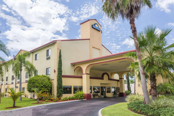 Las mejores ofertas de Days Inn by Wyndham Sarasota - Siesta Key Sarasota 