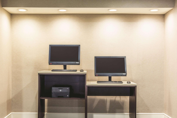 Las mejores ofertas de La Quinta Inn & Suites Atlanta - Perimeter Atlanta 