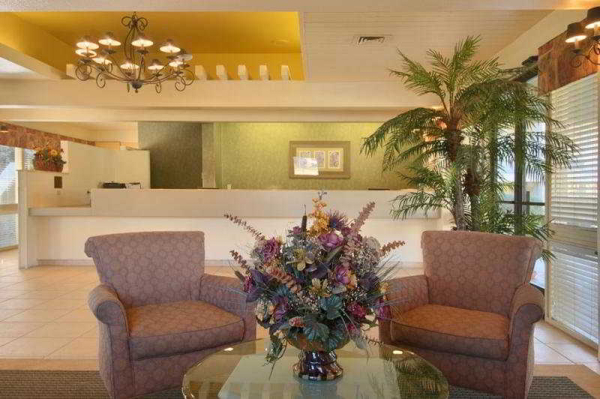 Las mejores ofertas de Days Inn Scottsdale Fashion Square Scottsdale 