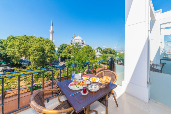 Las mejores ofertas de The Hotel Beyaz Saray  & Spa Side
