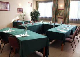 Las mejores ofertas de COMFORT HOTEL BEZONS-LA DEFENSE Paris 