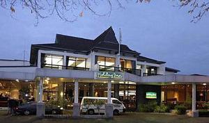 Holiday Inn on Avon Christchurch