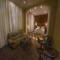 Las mejores ofertas de Madareem Crown hotel  Riad
