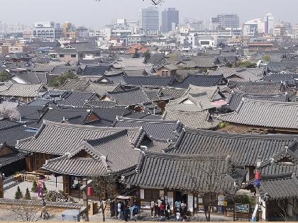 DE SEúL A HIROSHIMA DE SEúL A HIROSHIMA
