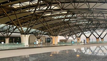 مطار مسقط الدولي