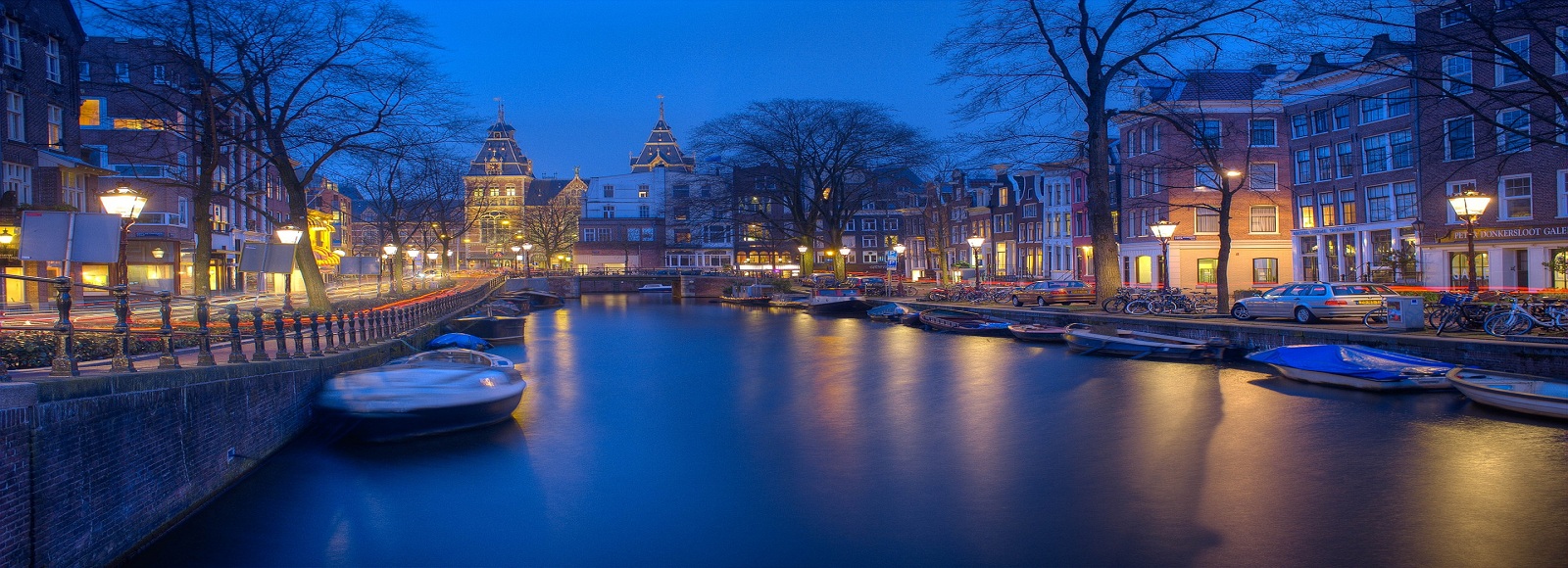 Transfer Offers in Netherlands. Low Cost Transfers in  Netherlands 