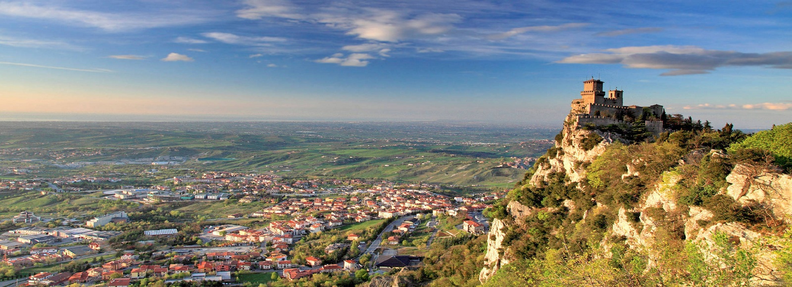 Ofertas de Traslados en San Marino. Traslados económicos en San Marino 