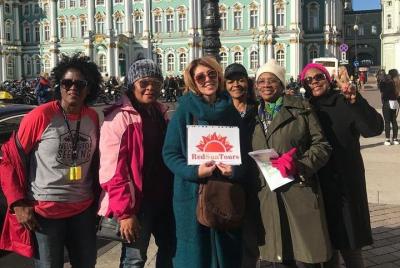 Recorrido a pie de 3 horas por San Petersburgo con un guía expert